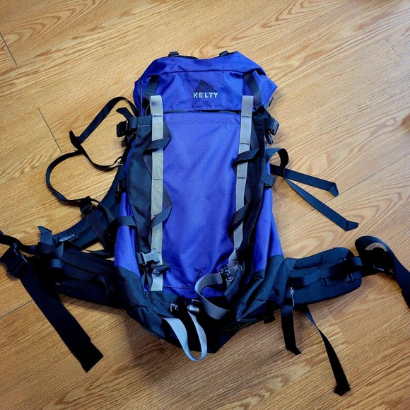 Kelty Women\'s Cornice Hiking Camping Backpack Size Medium Purple/Black main image 12